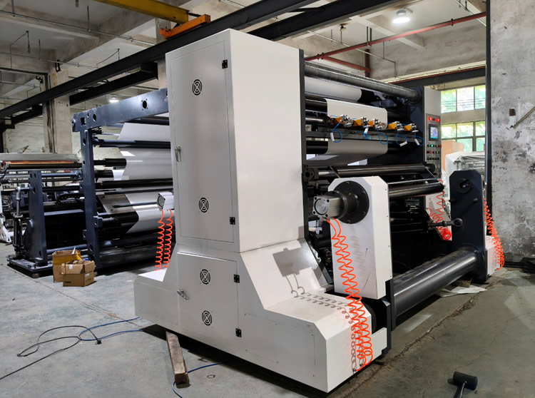 紙張龍門(mén)分切復(fù)卷機(jī)