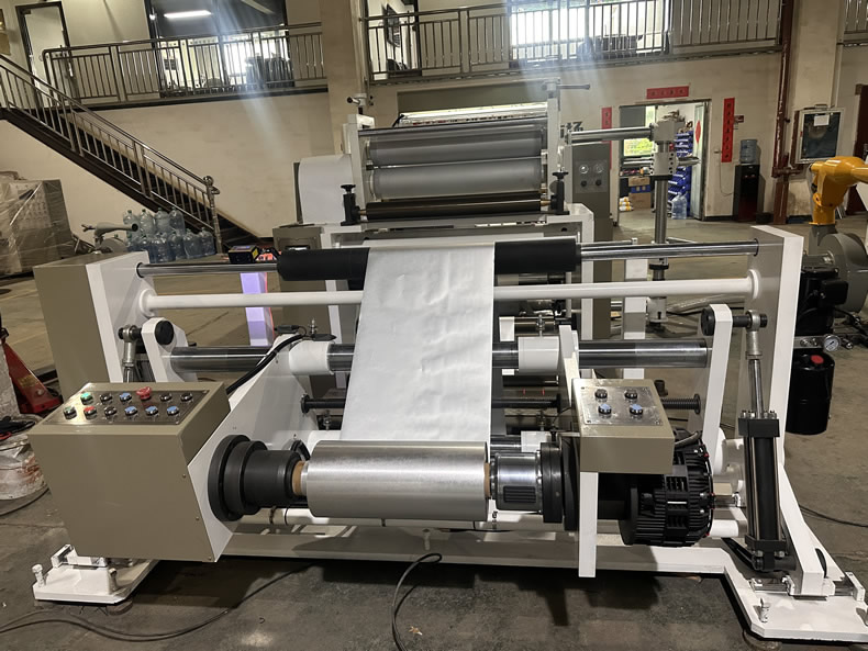 鋁箔紙壓紋分切機